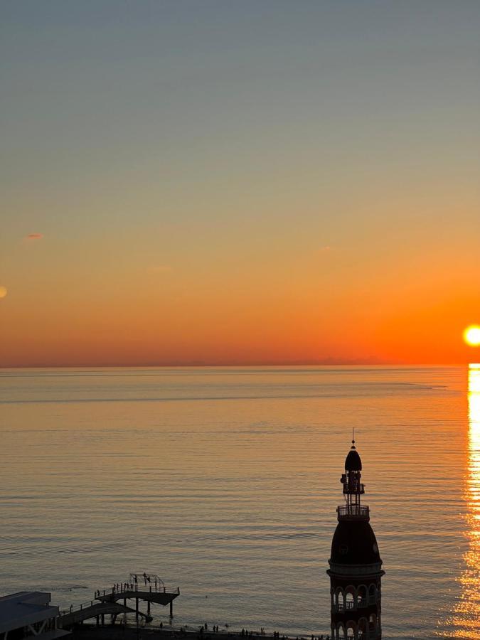 The Best Beach Aparthotel Orbi City Batumi Bagian luar foto