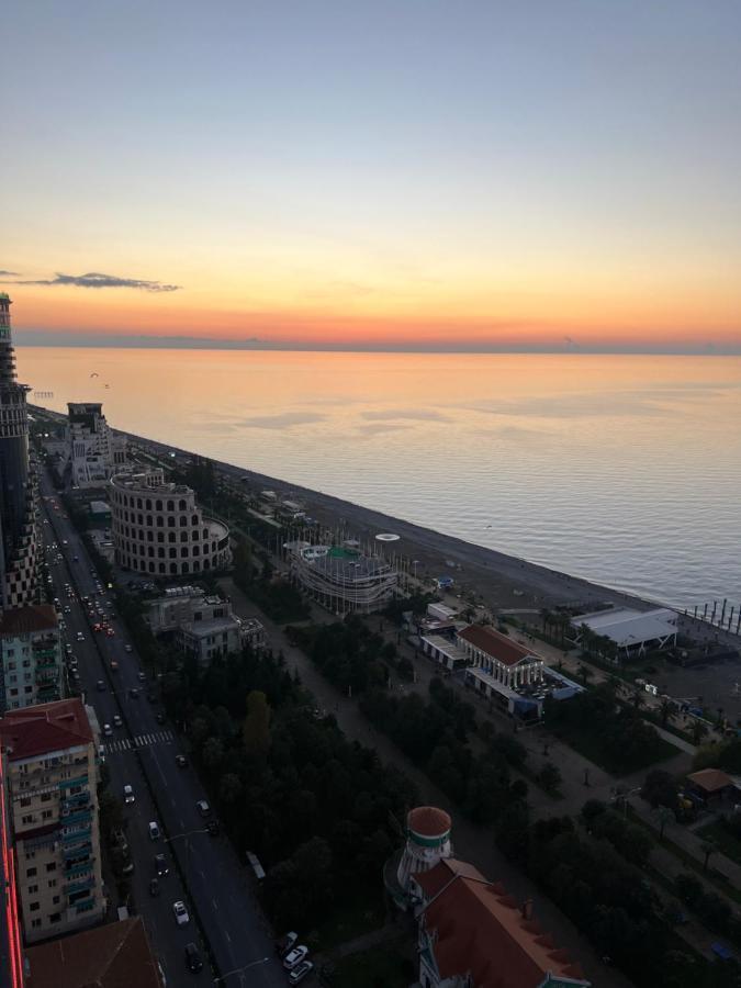 The Best Beach Aparthotel Orbi City Batumi Bagian luar foto