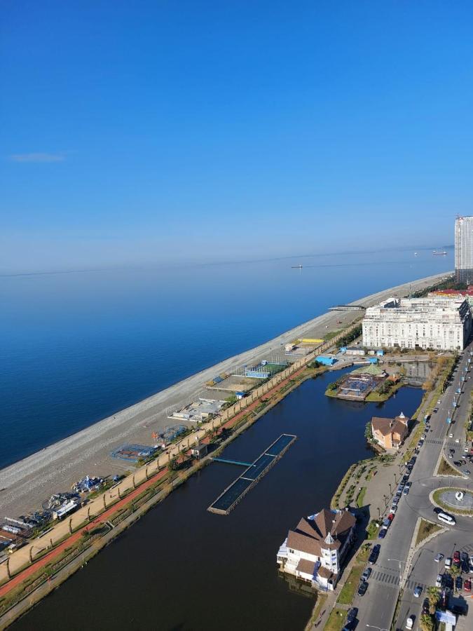 The Best Beach Aparthotel Orbi City Batumi Bagian luar foto
